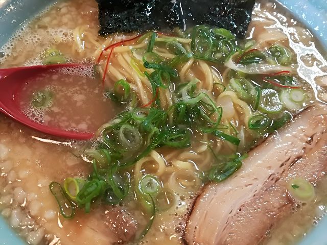 豚骨ラーメン_夜鳴き軒
