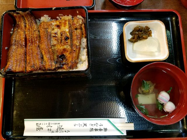 鰻重並み肝吸いつき_うなぎ料理屋