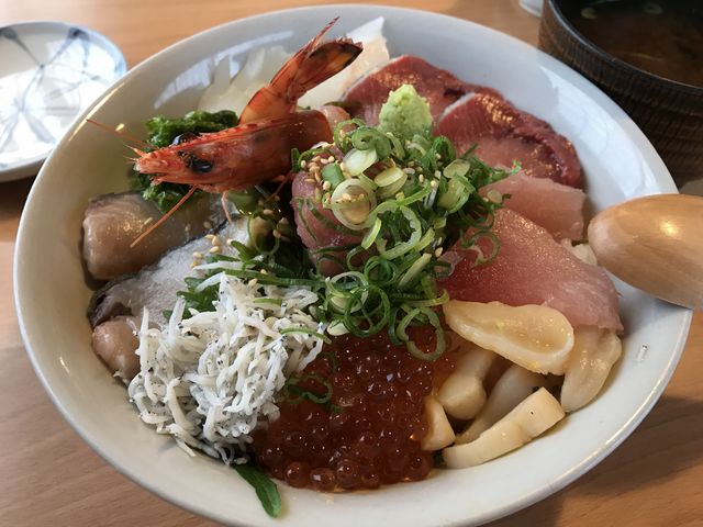 海鮮丼_海老丸