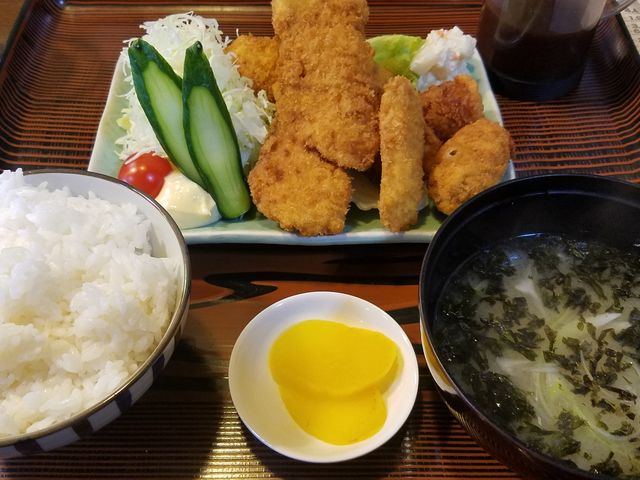 シーフードフライ定食_よってけまるとみ