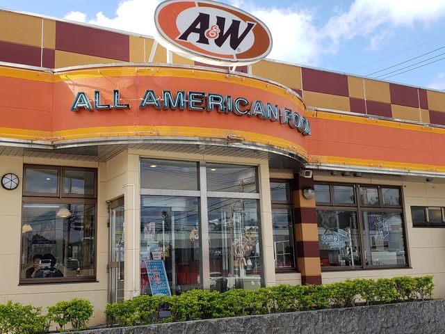外観_A&W 名桜店