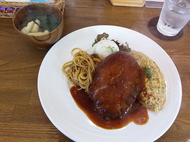 ハンバーグトルコ_ポッポ