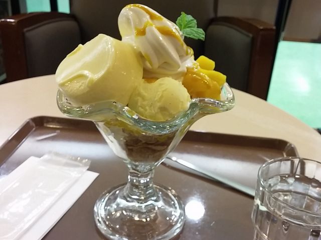 プリンマンゴーパフェ_サンマルクカフェ イオンモール秋田店