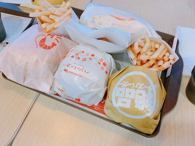 バーガー類_ロッテリアお茶の水駅前店