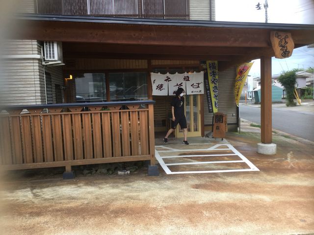 入り口_元祖神谷焼そば店