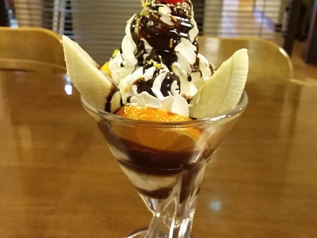 チョコレートパフェ_ファミリーレストラン園