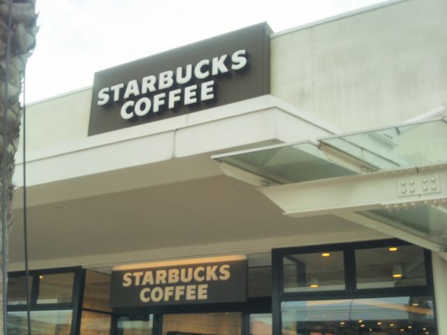 『スターバックス コーヒー 三井アウトレットパーク木更津店』。_スターバックス コーヒー 三井アウトレットパーク木更津店(Starbucks Coffee)