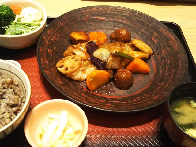 鱈と野菜の黒酢あん定食_大戸屋 札幌