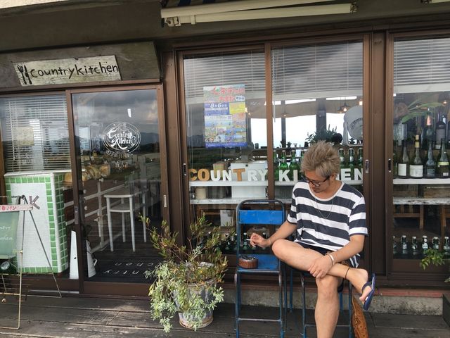 入り口側_カントリーキッチン