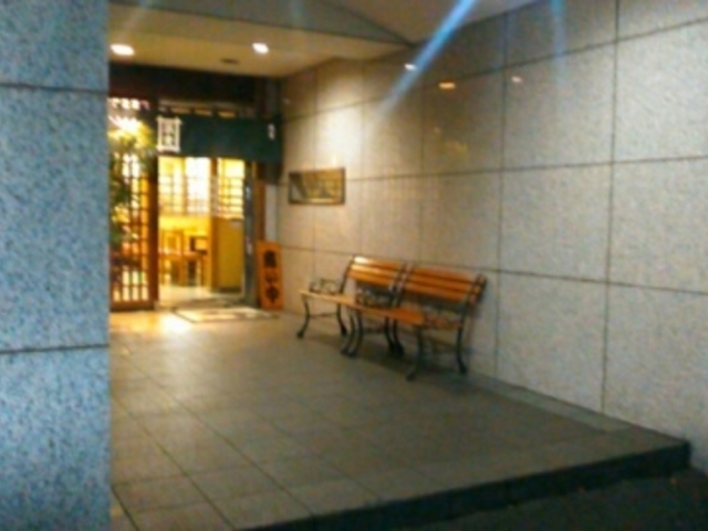 入口を外から見たら感じ_松風