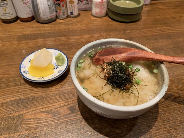 締めの梅茶漬け。梅も漬物もとても美味しい。_美食居酒屋 志絵扶