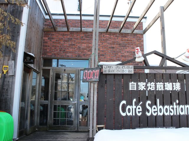 店舗_カフェ・セバスチャン