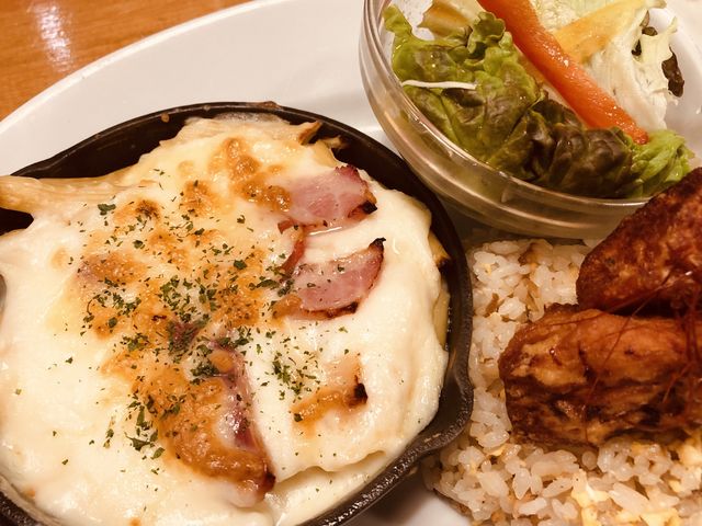 日替わりランチ_カフェ ビーティーティー
