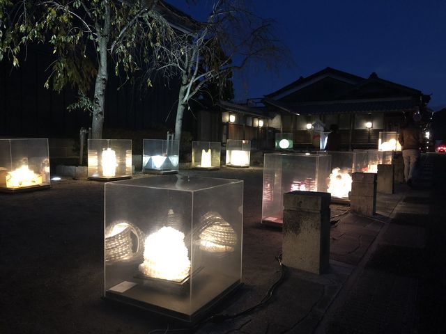 夜はとても幻想的です_うだつの上がる町並み