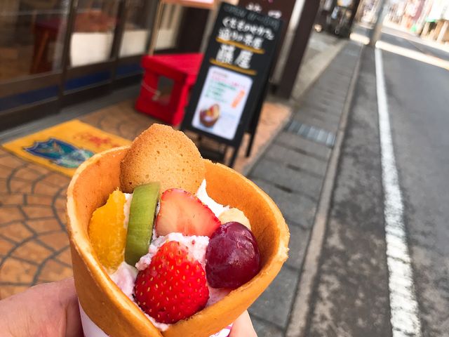 フルーツパフェとて焼き 500円_塩原温泉くだものやカフェ 通りの茶屋藤屋
