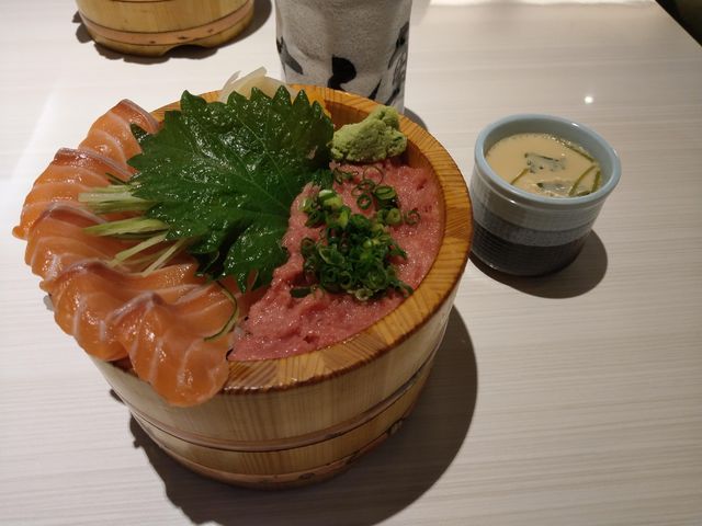どんぶりです_築地すし鮮 銀座5丁目店