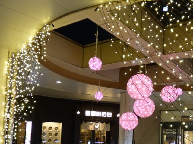 レストラン街の光景_KUZUHA MALL