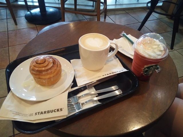 スタバ千葉中央_スターバックス・コーヒー 千葉中央駅店