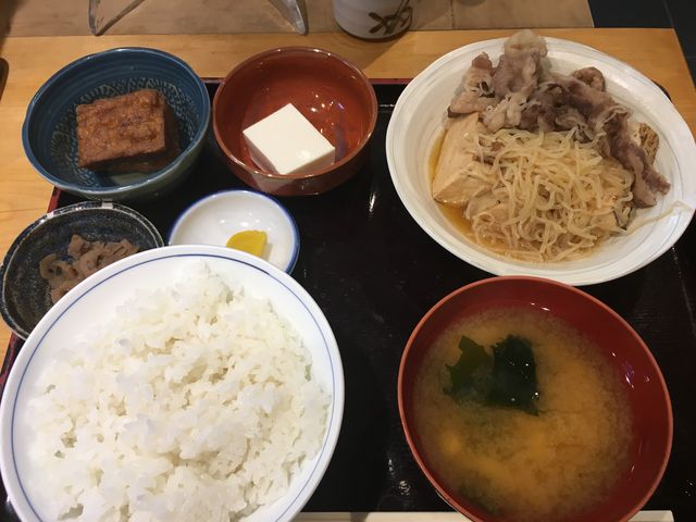 肉豆腐定食_鉄砲洲 双葉