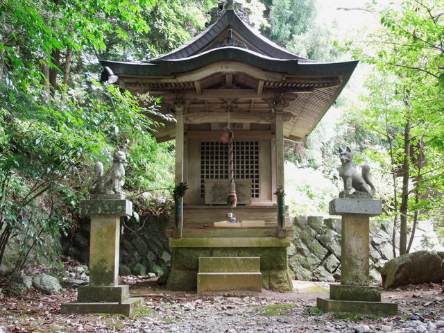玉広稲荷神社_聖宝寺