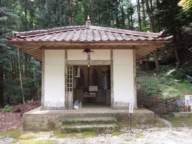 六地蔵堂_聖宝寺