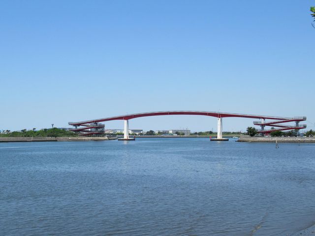 潮浜公園から北東方向の様子
_中の島大橋