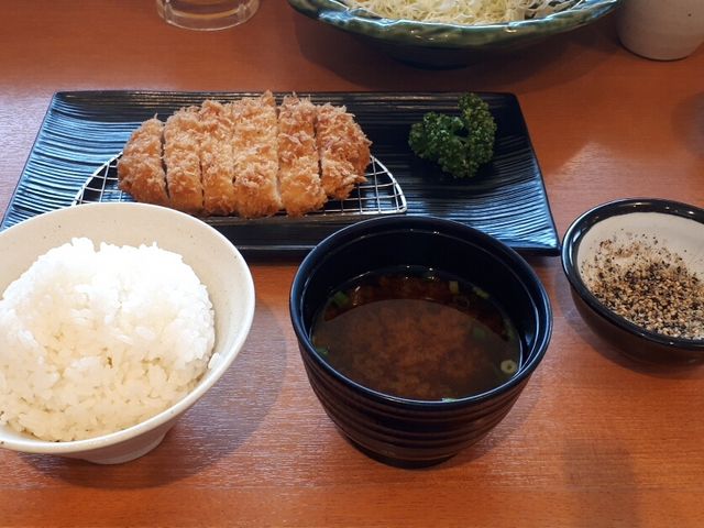 ロースかつ定食_新宿さぼてん橋本店
