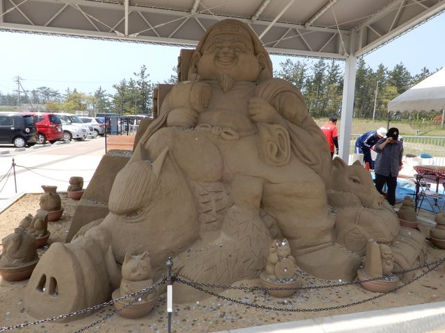 正面_いい道の駅 のと千里浜