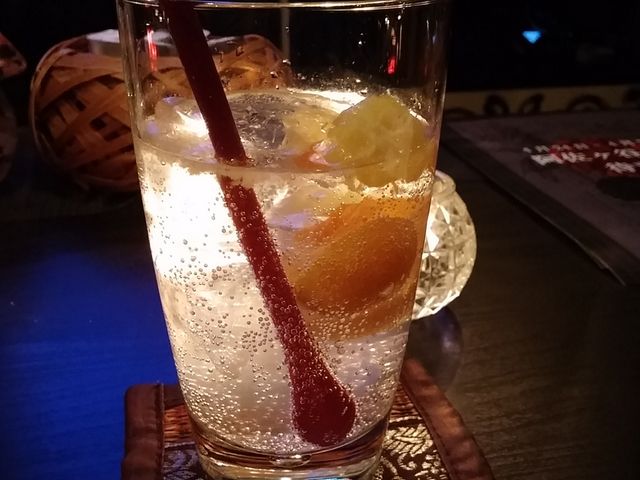 ロワンディシー4_Cafe&Bar Loin D’ici(ロワンディシー)