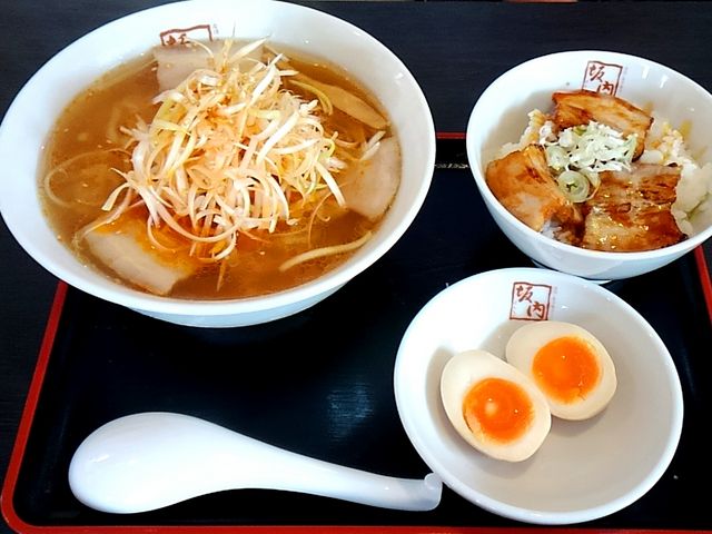 ねぎラーメン+炙り焼き豚ご飯セット_喜多方ラーメン坂内
