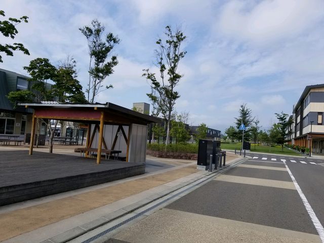 散歩するのも良いね。_オガール紫波