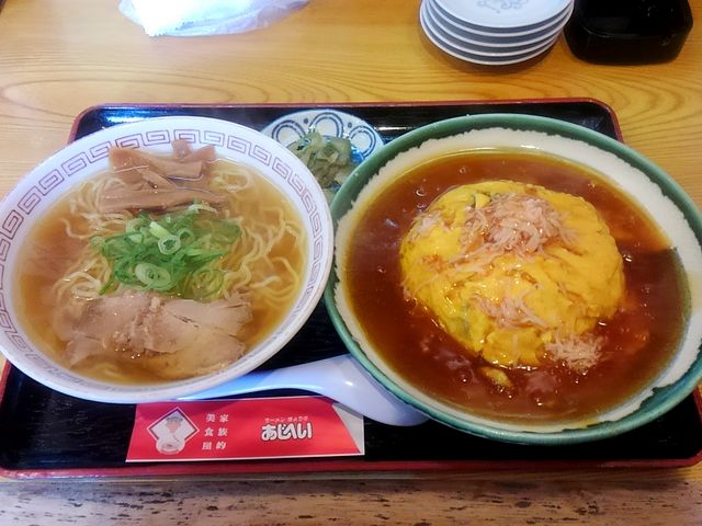 天津飯ランチ(1玉ラーメン・塩)税込み928円_あじへい上野佐那具店