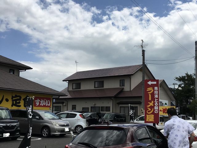 昼どきは大盛況_すがい食堂 バイパス店