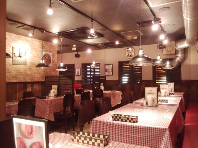 とても綺麗な店内です。_KURAUZO ハンバーグ&ステーキ食堂