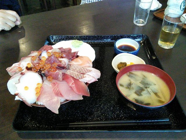 海鮮丼_魚平食堂