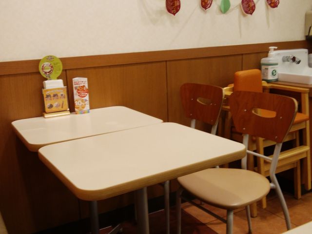 イートインあります_ミスタードーナツ沼津南(Mister Donut)