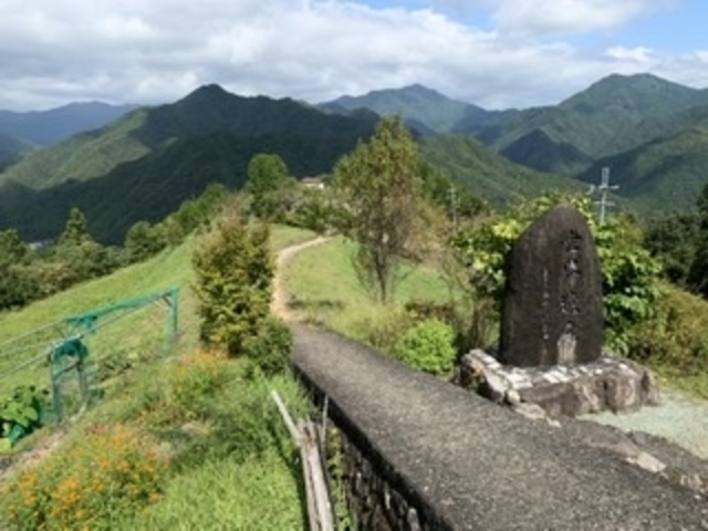 果無集落の入口_熊野参詣道 小辺路 (果無越え)