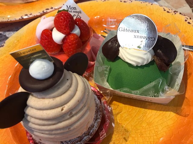 スイーツビッフェやってます。_ふらんす菓子 コミネヤ