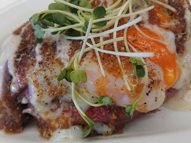 ローストビーフご飯_ダイニングバー ミラコロ MIRACOLO