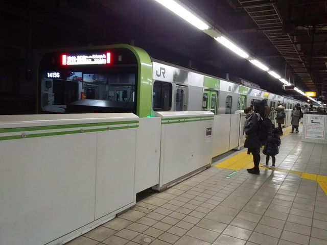 山手線列車_JR目黒駅