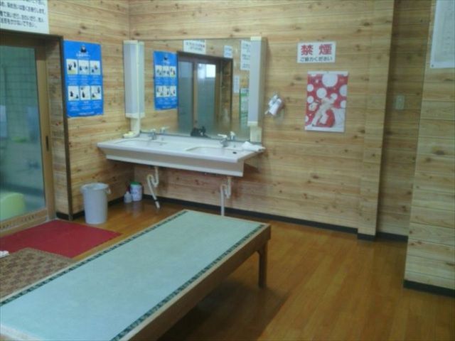 脱衣室_恵温泉旅館