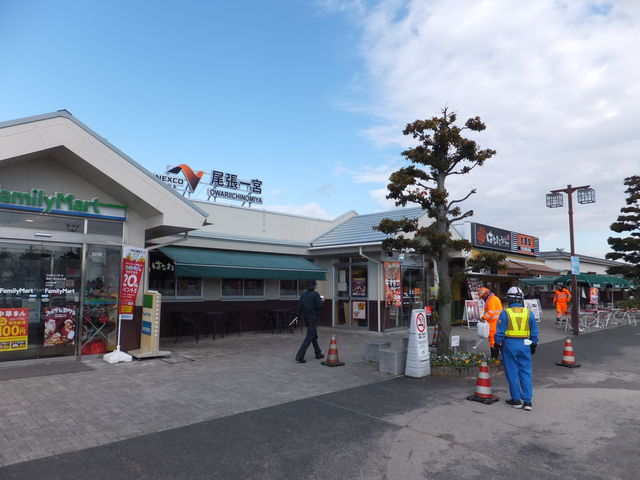 パーキングエリアの様子_スターバックス・コーヒー 尾張一宮パーキングエリア上り線店