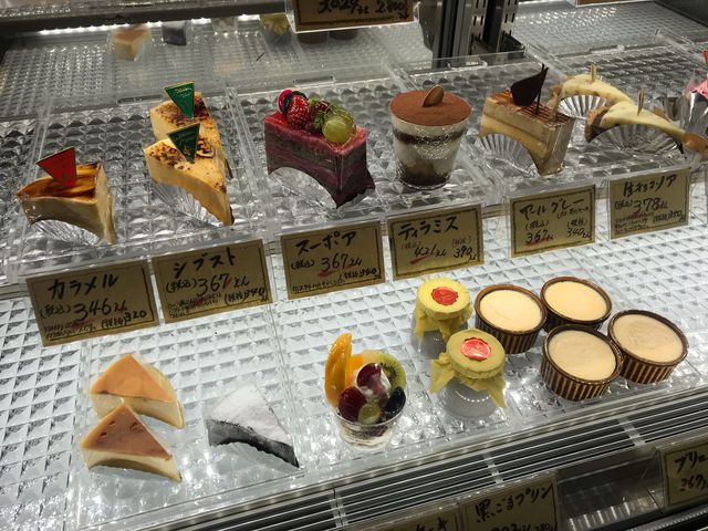 色とりどりのケーキ_ル・パティシエ・マツオ