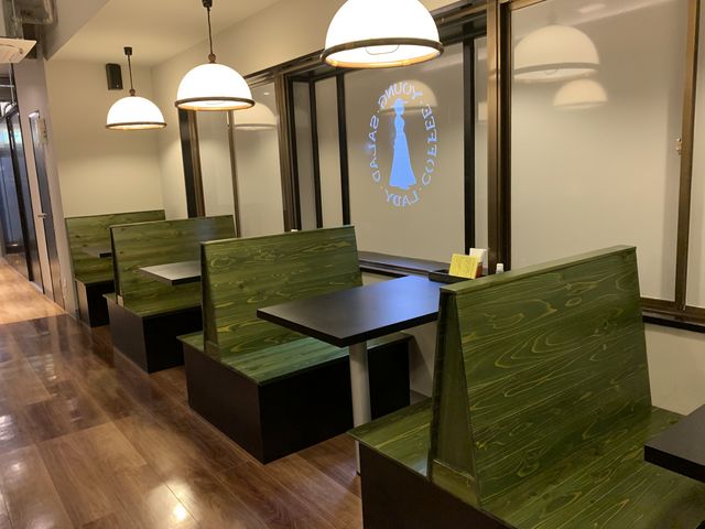 ニッキー・アースティン浜町店