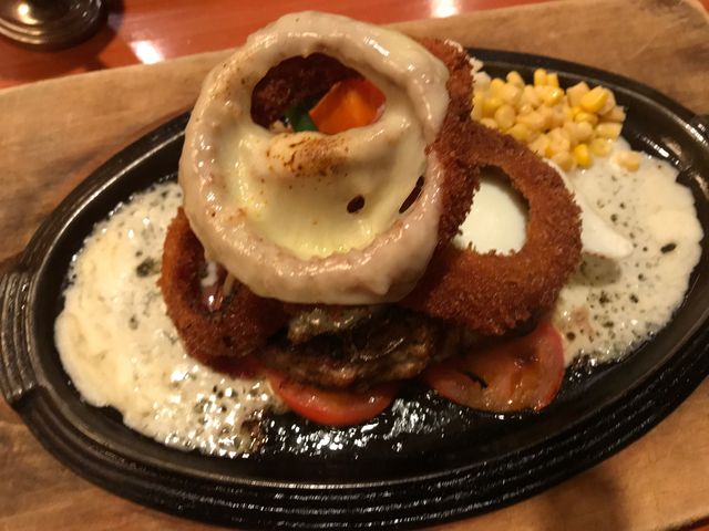 おすすめチーズハンバーグ_炭火焼きステーキ 炉舎