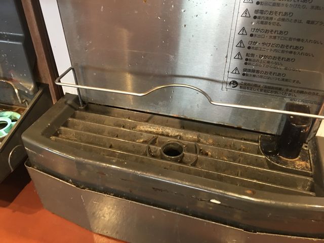 これ汚いと思うの私だけですか?_ココス近江八幡店