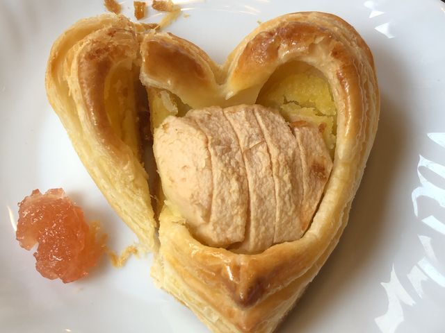 スライス林檎で林檎感無し_赤い林檎