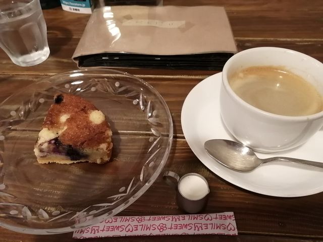 ブルーベリータルトとコーヒー_まぃまぃ堂