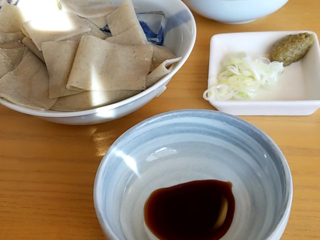 蕎麦の刺身_紅葉亭