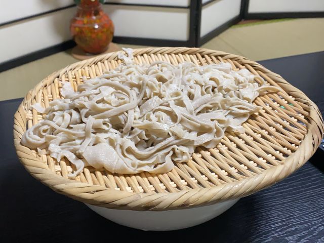 3人前の手打ち分の内、1人前は持ち帰り2人前を試食しました_ほたるとさくら